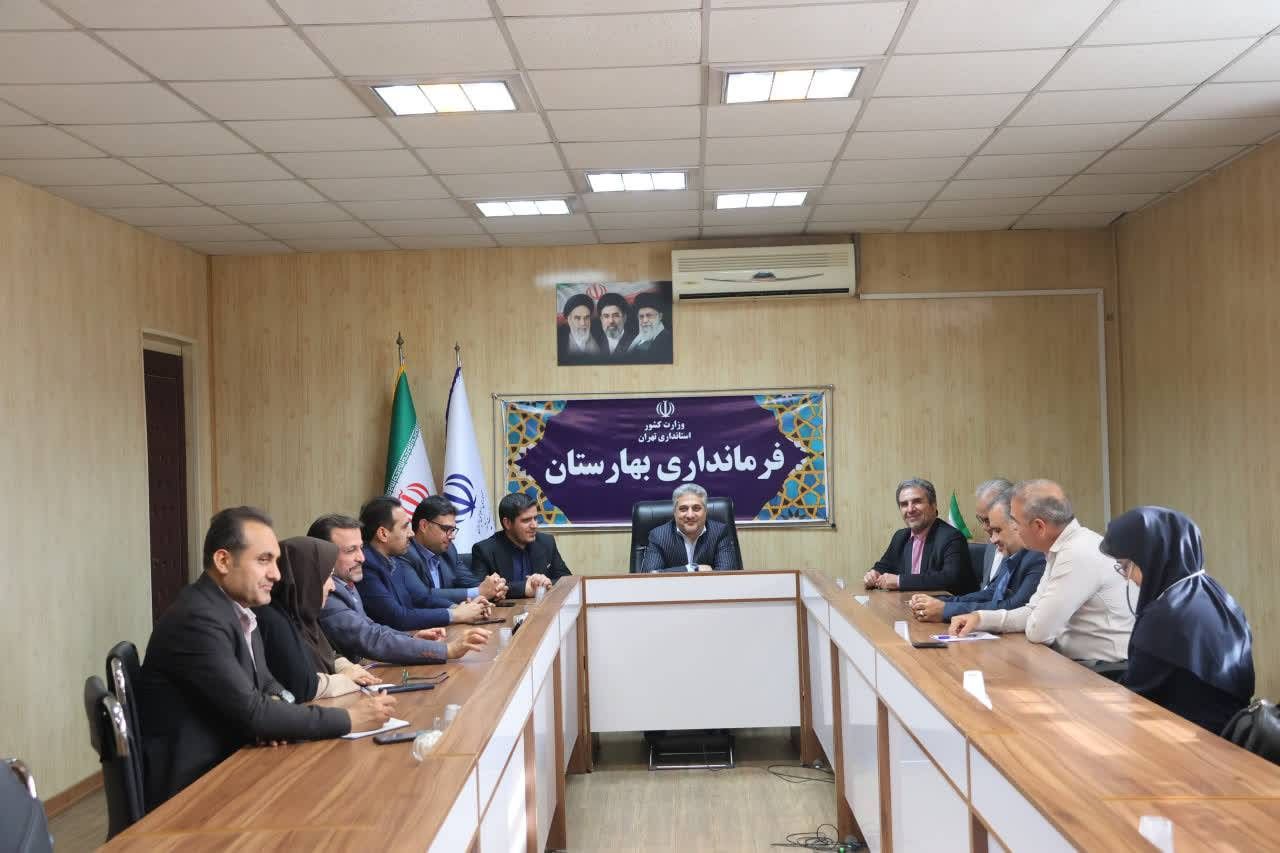 گام موثر شبکه بهداشت ودرمان بهارستان برای احداث مرکز دیالیز شهرستان